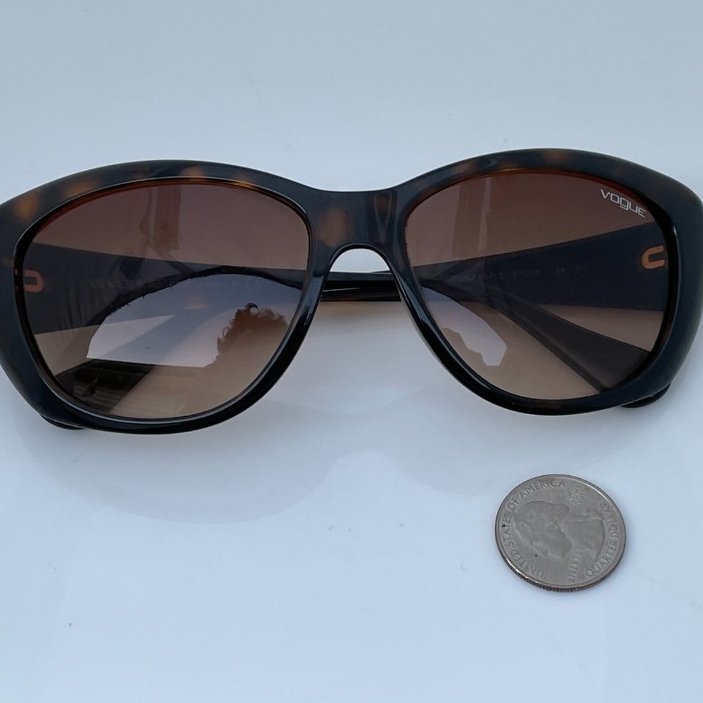 Vogue Women Sunglasses Brown Made in Italy W/ Case - Picture 8 of 9